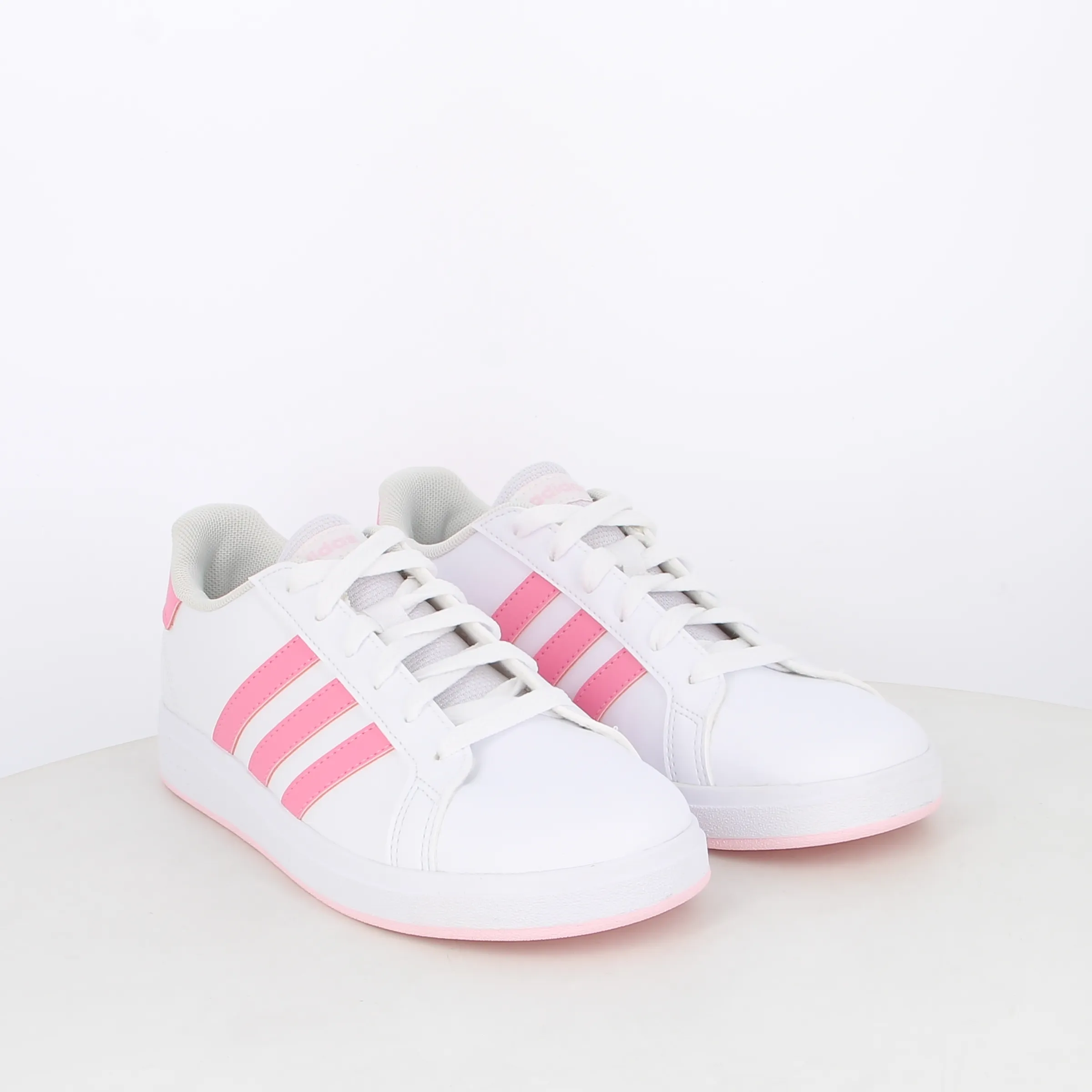 -----Adidas -----Sneakers da bambina Grand Court ID0734 ----