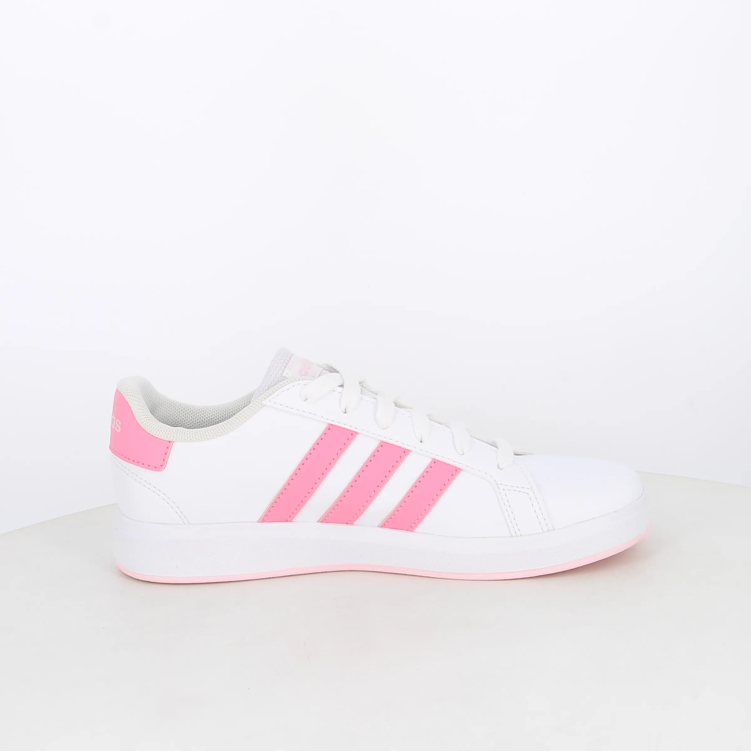 -----Adidas -----Sneakers da bambina Grand Court ID0734 ----