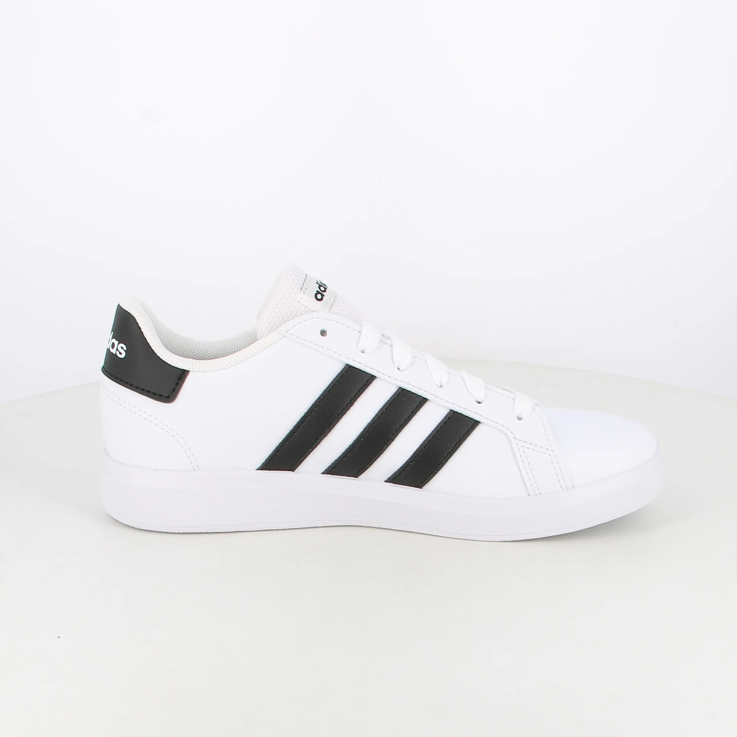 -----Adidas -----Sneakers da bambino Grand Court 2.0 GW6511 ----