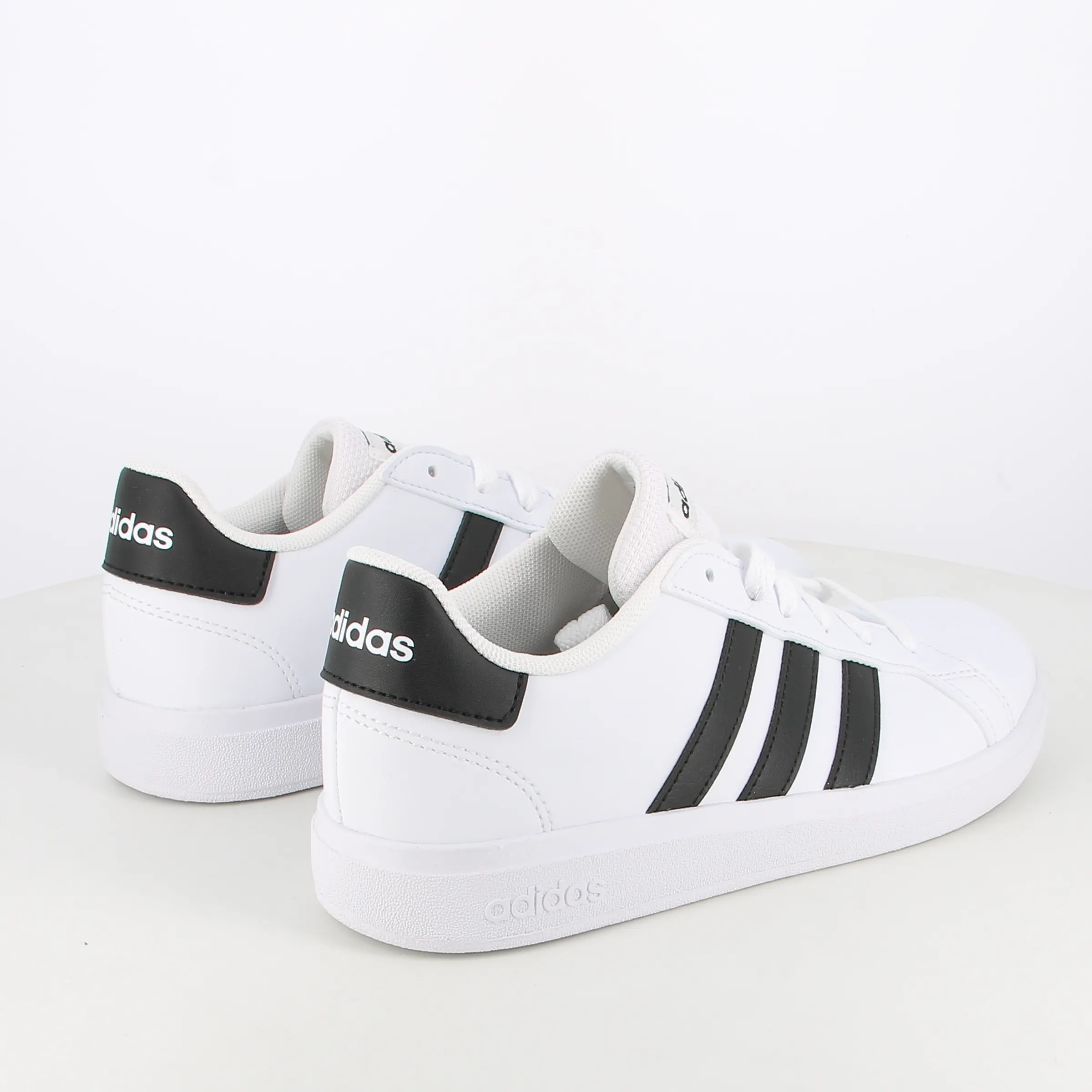 -----Adidas -----Sneakers da bambino Grand Court 2.0 GW6511 ----