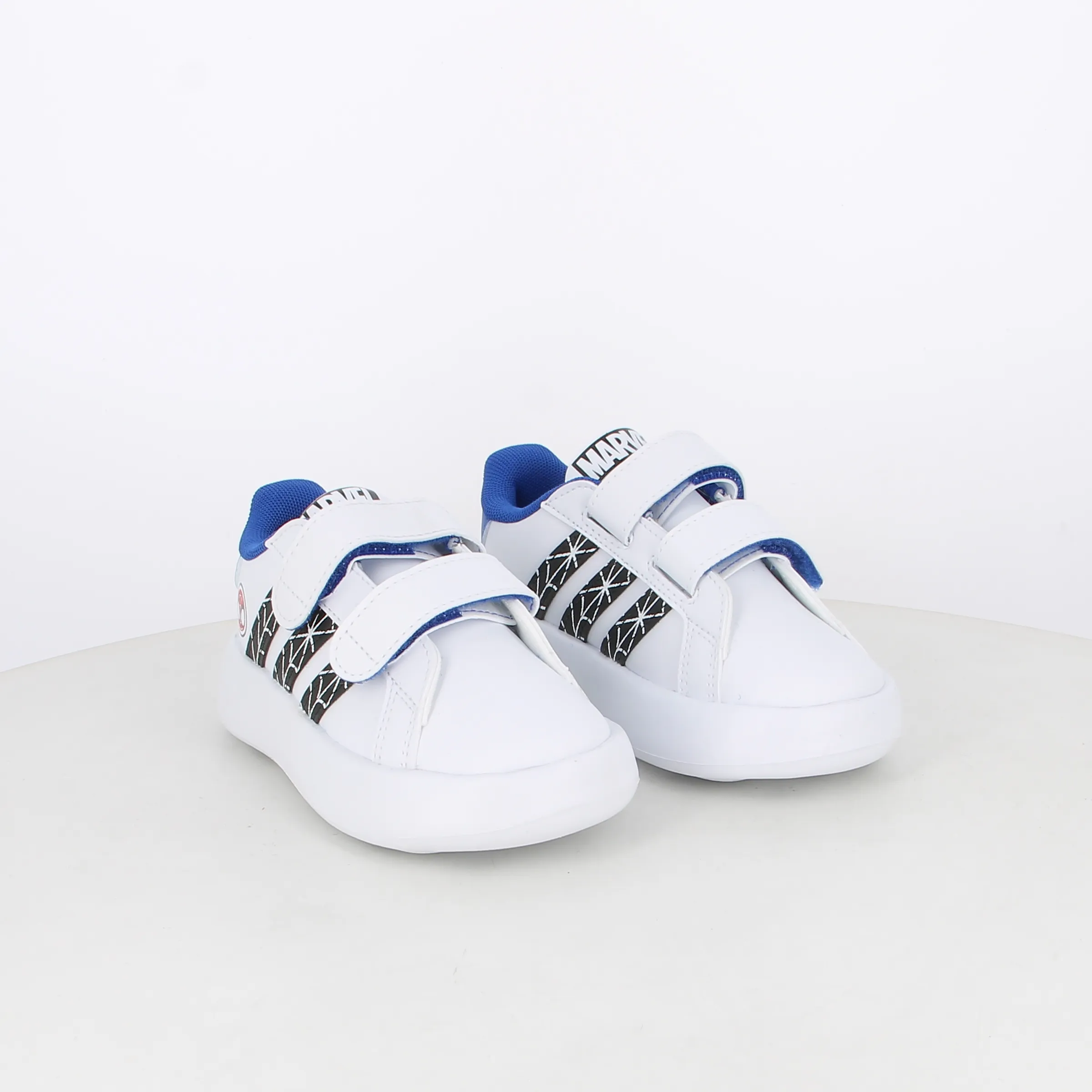 -----Adidas -----Sneakers da bambino Grand Court ID8017 ----