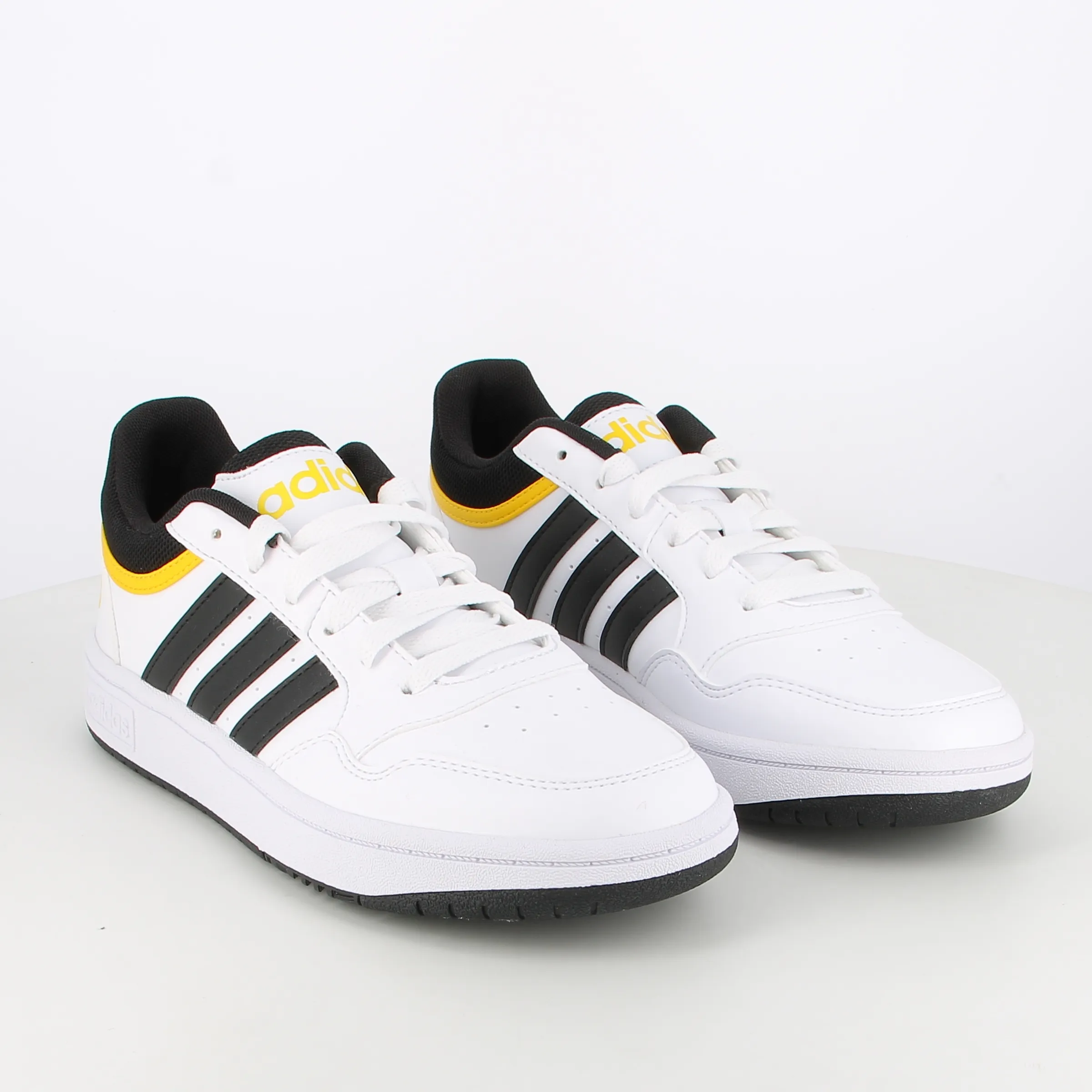 -----Adidas -----Sneakers da bambino Hoops 3.0 IF2726 ----