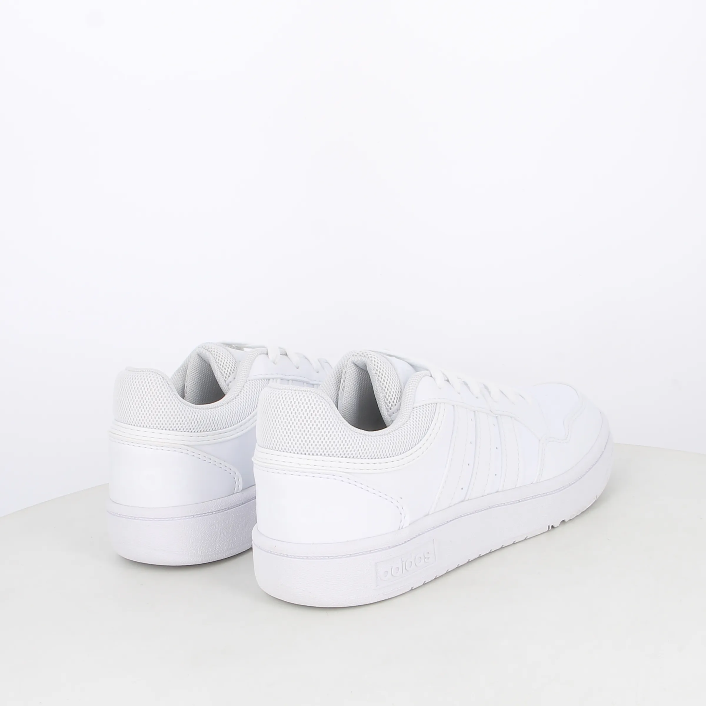 -----Adidas -----Sneakers da bambino Hoops GW0433 ----