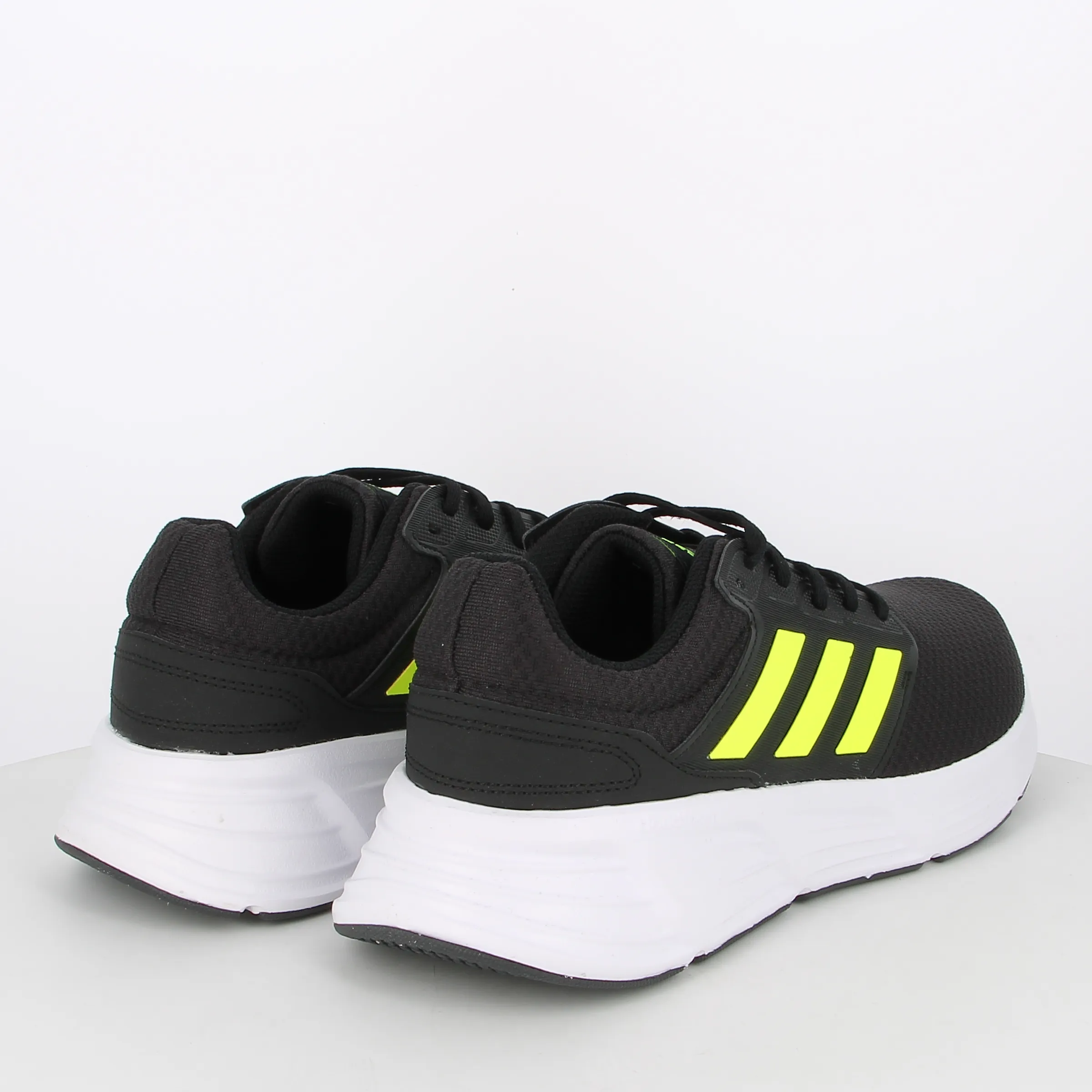 -----Adidas -----Sneakers da uomo Galaxi6 GW4141 ----