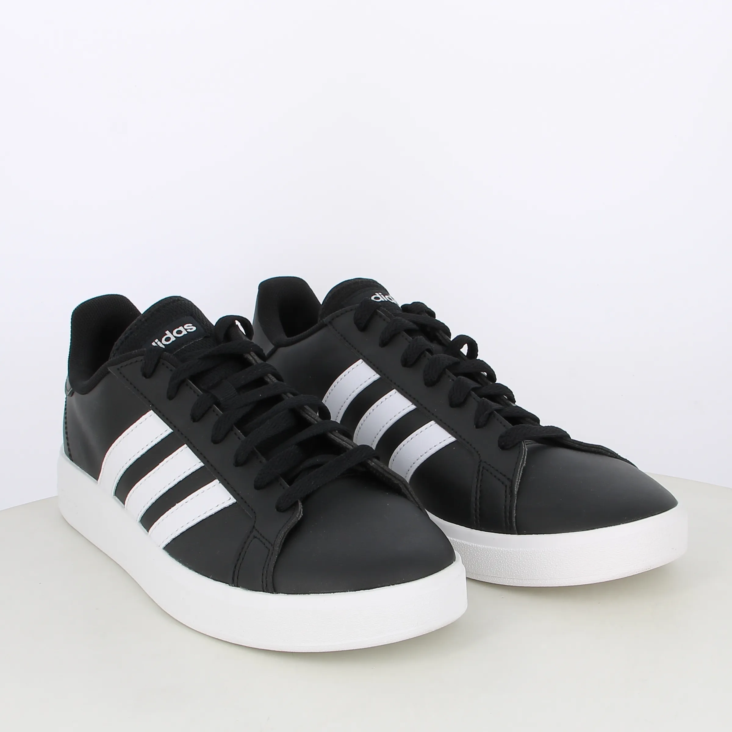 -----Adidas -----Sneakers da uomo Grand Court Base 2.0 GW9251 ----