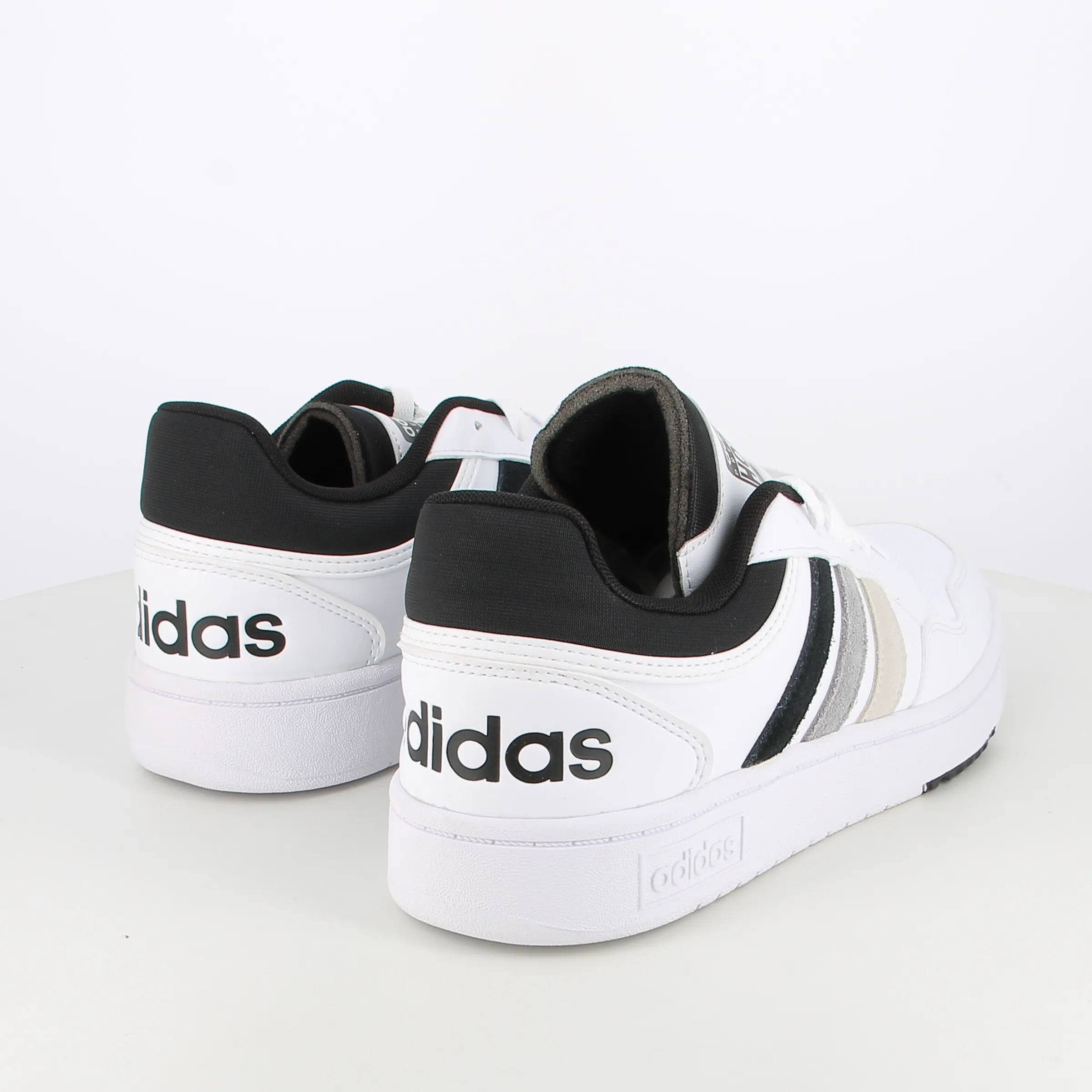 -----Adidas -----Sneakers da uomo Hoops 3.0 IG7914 ----