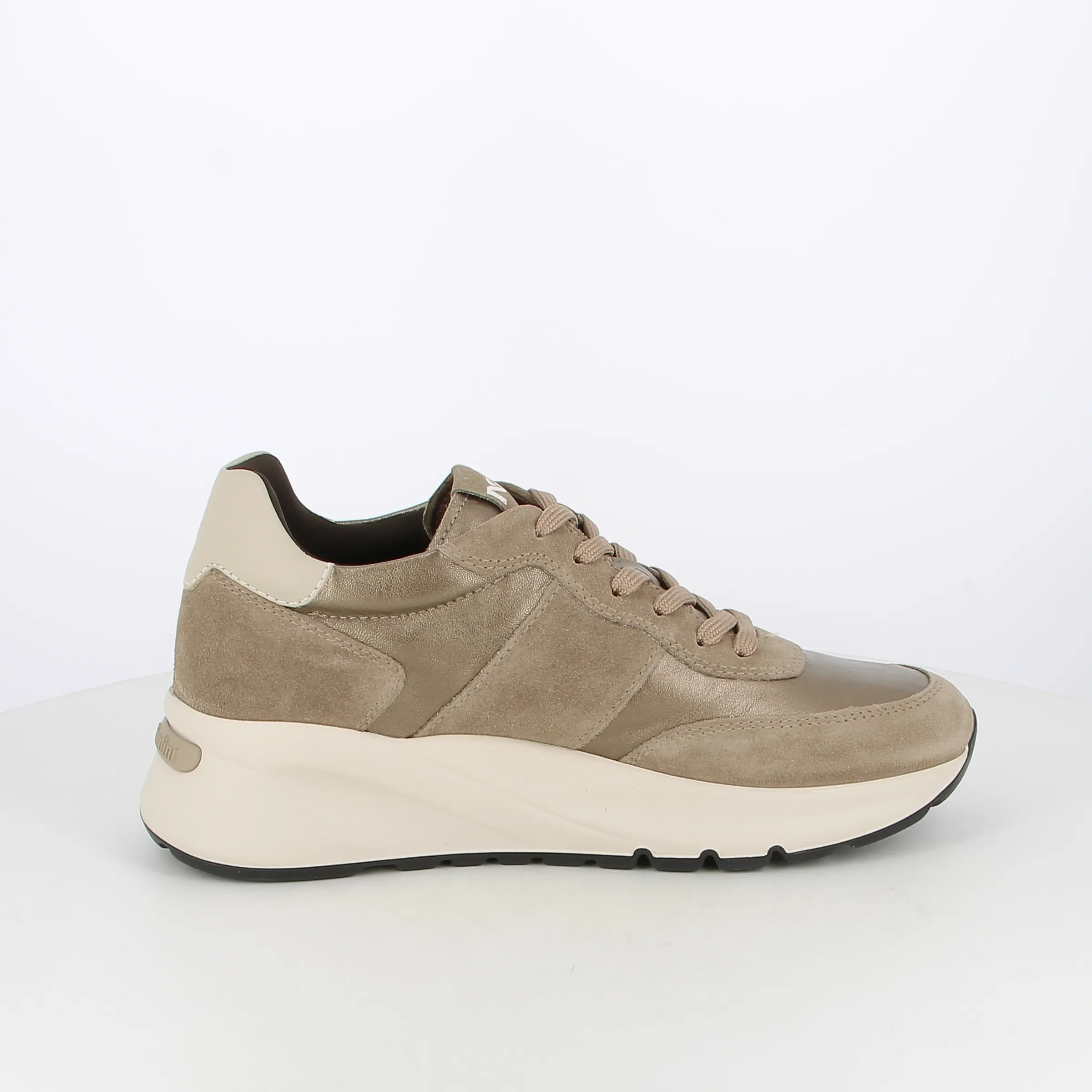 -----NeroGiardini -----Sneakers da donna I308335D ----