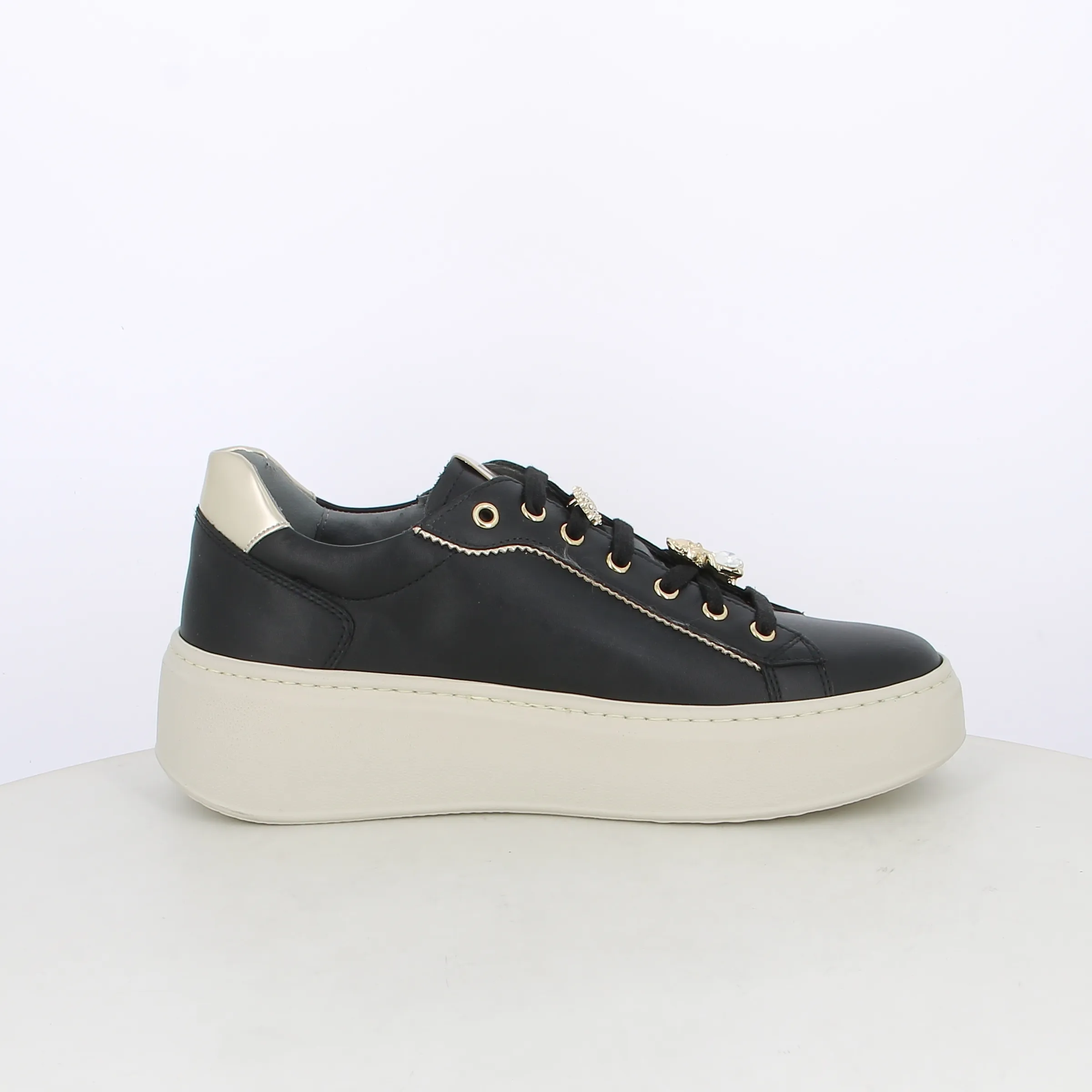 -----NeroGiardini -----Sneakers da donna I411621D ----