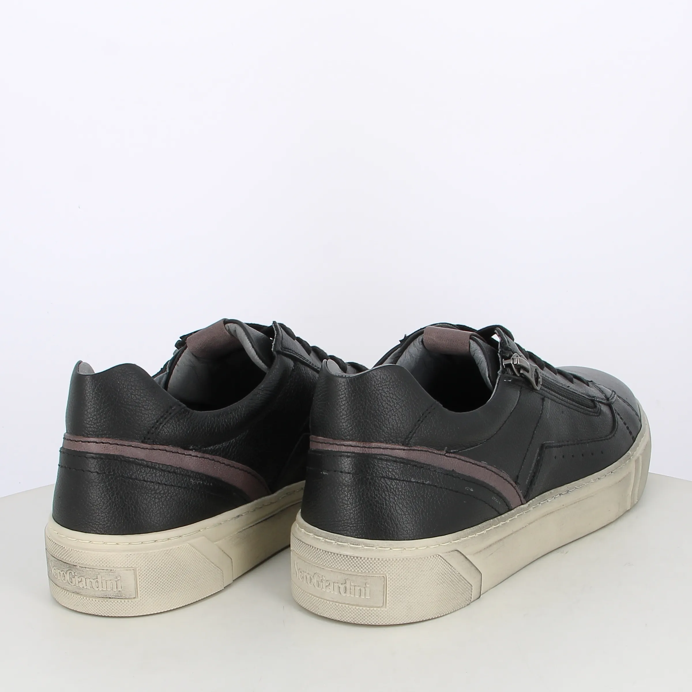 -----NeroGiardini -----Sneakers da uomo I400430U ----