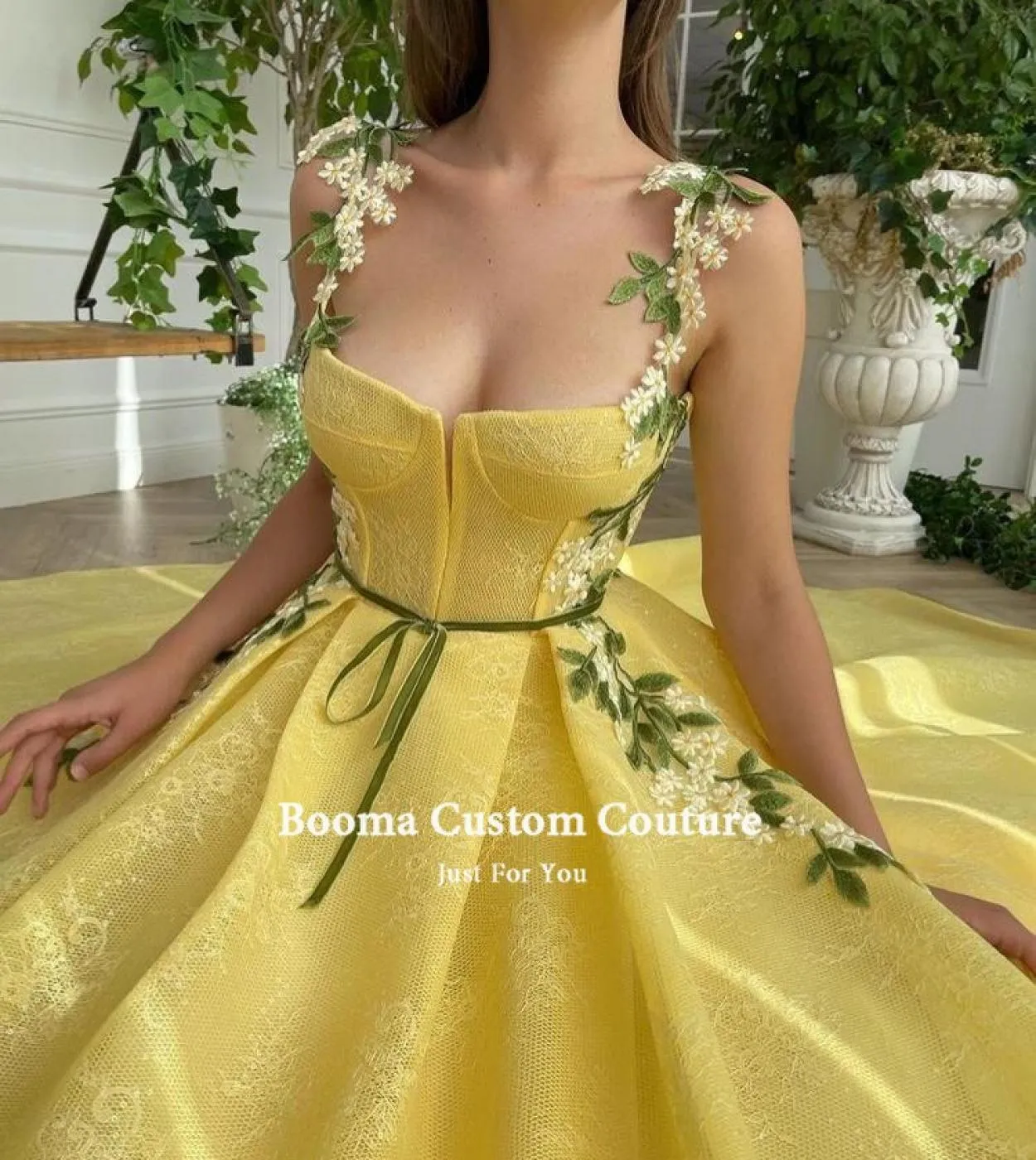 Booma Yellow Lace Aline Prom Dresses Spaghetti Straps Appliques Pleated Formal Party Dresses Ribbon Belt Open Back Prom